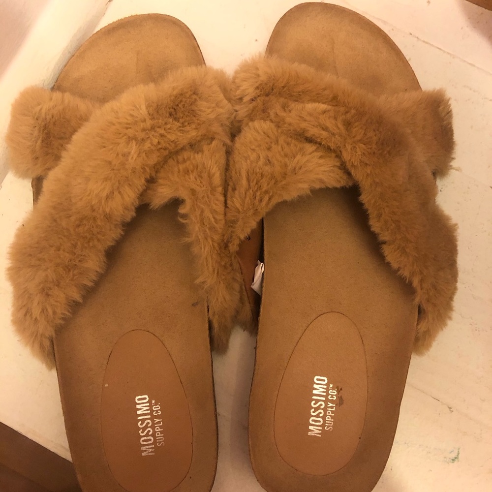 Mossimo Supply Co. slides